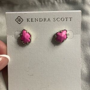 Kendra Scott Tessa Studs in Gold and Magenta